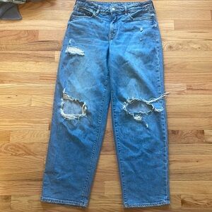 Old navy high rise O.G blue ripped jeans (size:6)